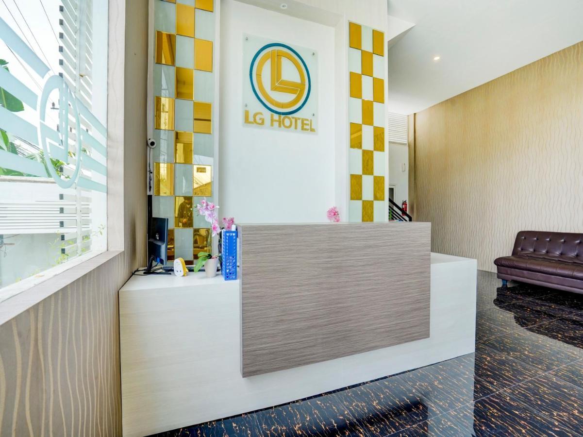 Lg Hotel Jembel Buitenkant foto